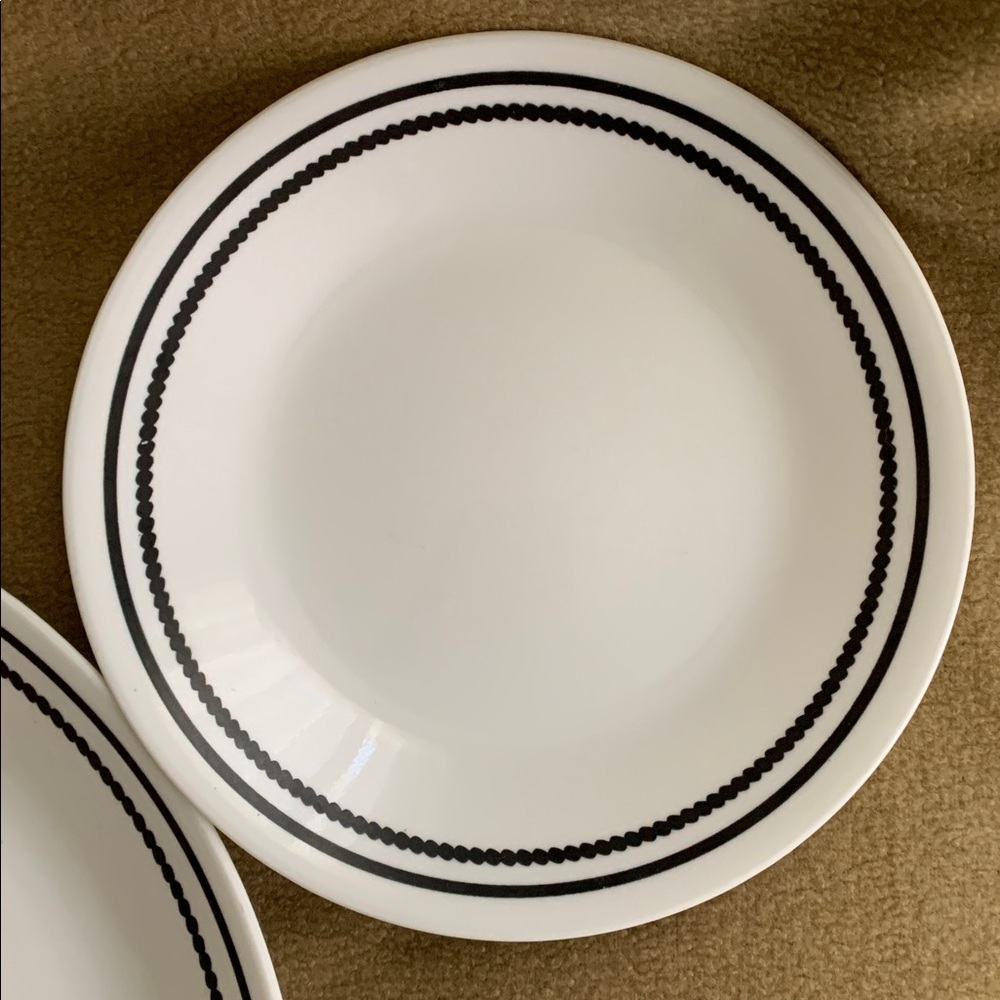 Corelle Brilliant Beaded Black 3 each large dinner plate & bread/dessert plates - Picture 8 of 13